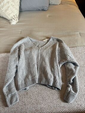 Pink Rose Gray V-Neck Ribbed Knit Sweater - Women